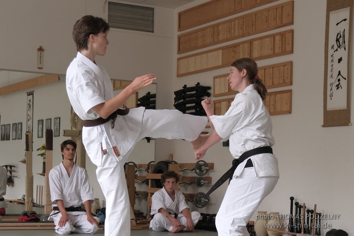 Karate und Kobudo Dan Prüfungen 24.07.2021 Oliver, Ramona, Maria