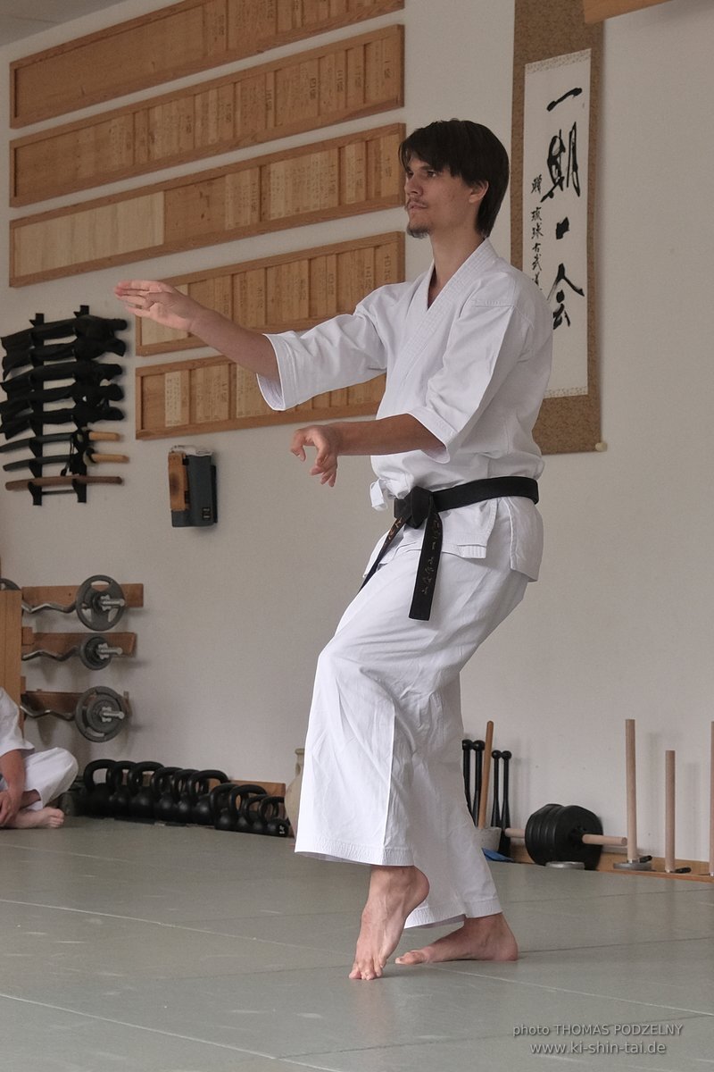 Karate und Kobudo Dan Prüfungen 24.07.2021 Oliver, Ramona, Maria