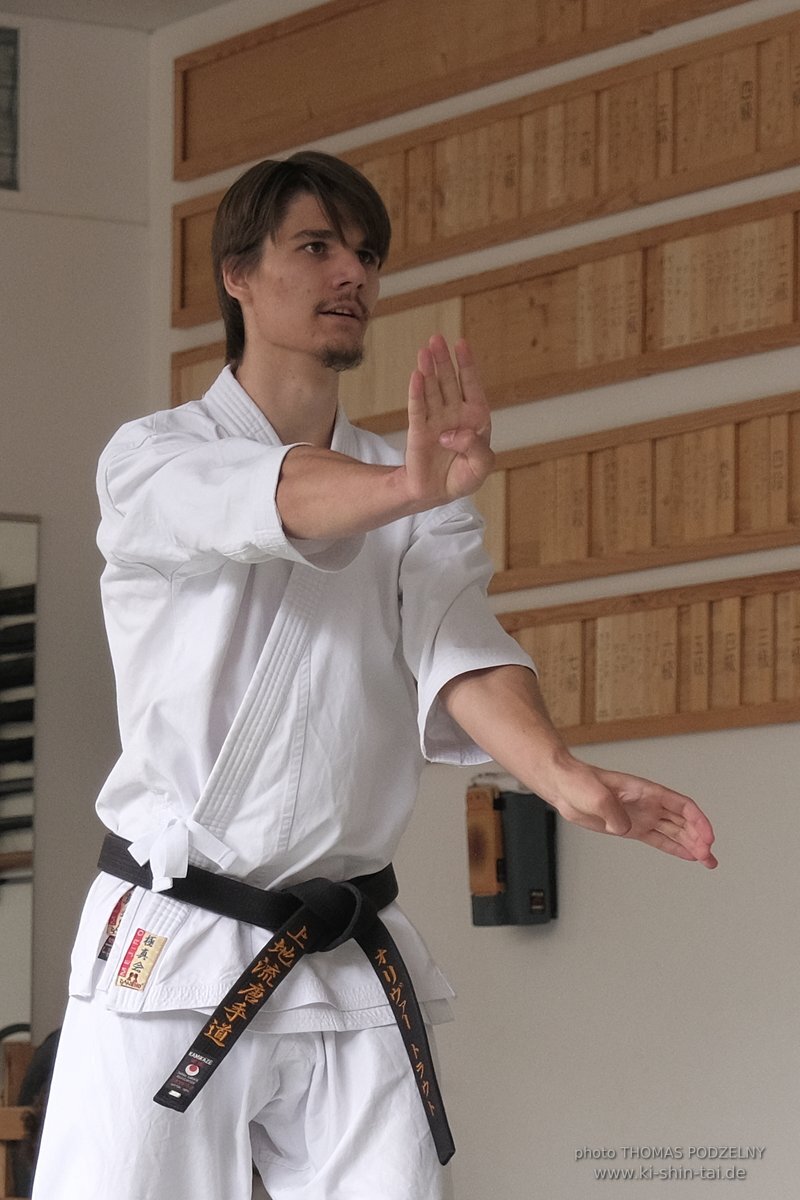 Karate und Kobudo Dan Prüfungen 24.07.2021 Oliver, Ramona, Maria