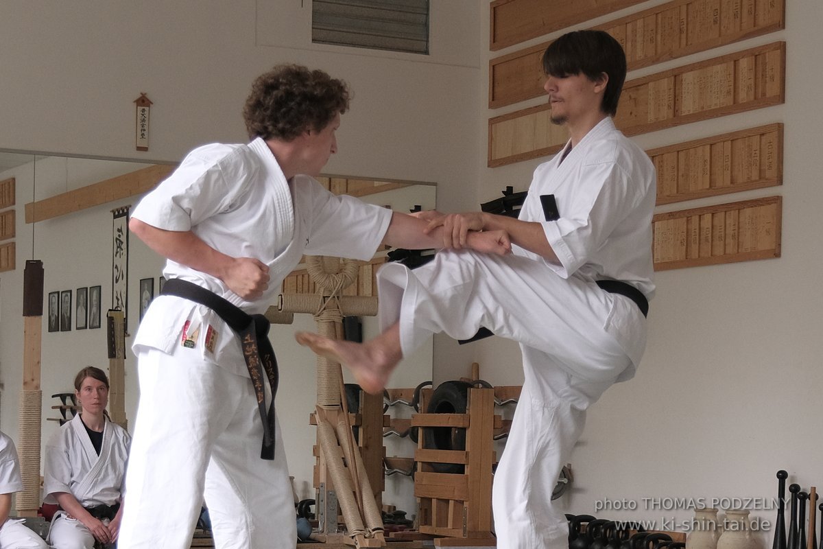 Karate und Kobudo Dan Prüfungen 24.07.2021 Oliver, Ramona, Maria