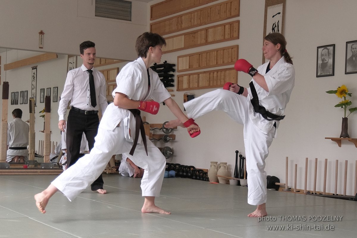 Karate und Kobudo Dan Prüfungen 24.07.2021 Oliver, Ramona, Maria