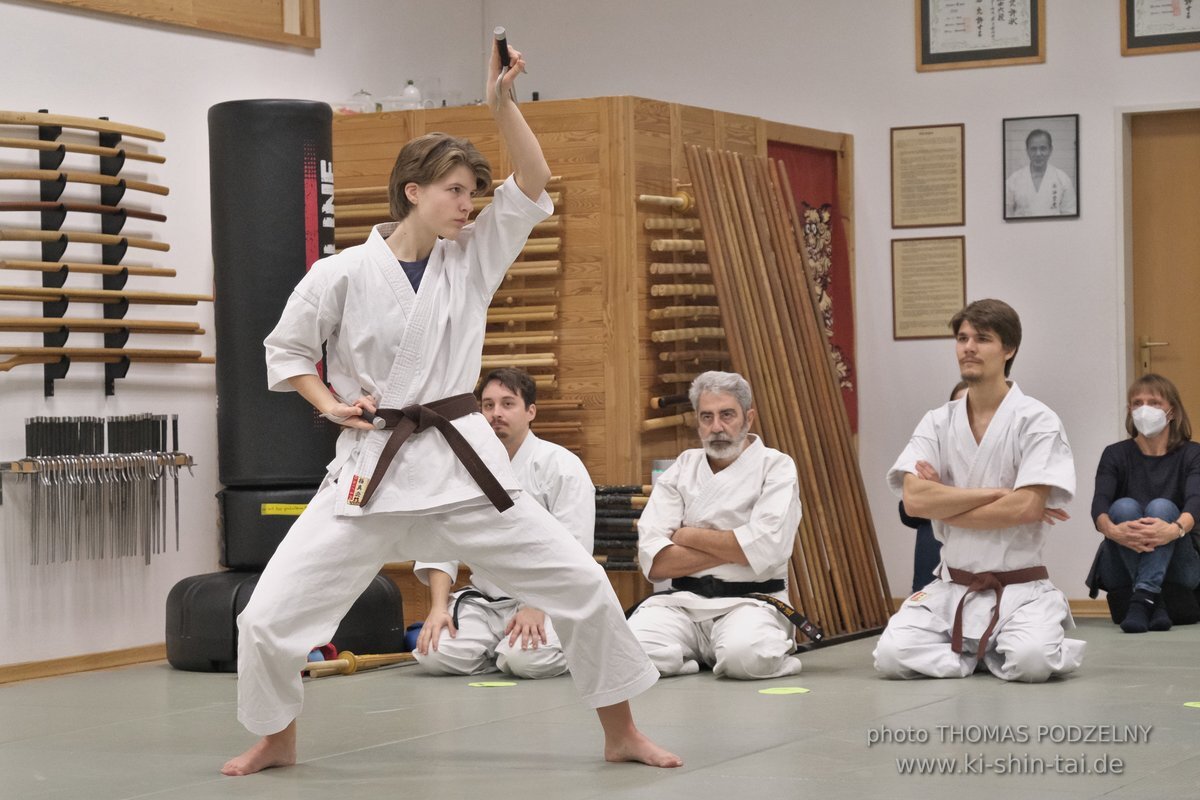 Karate und Kobudo Dan Prüfungen 4.12.2021 (Oliver, Horacio, Ramona, Christian)