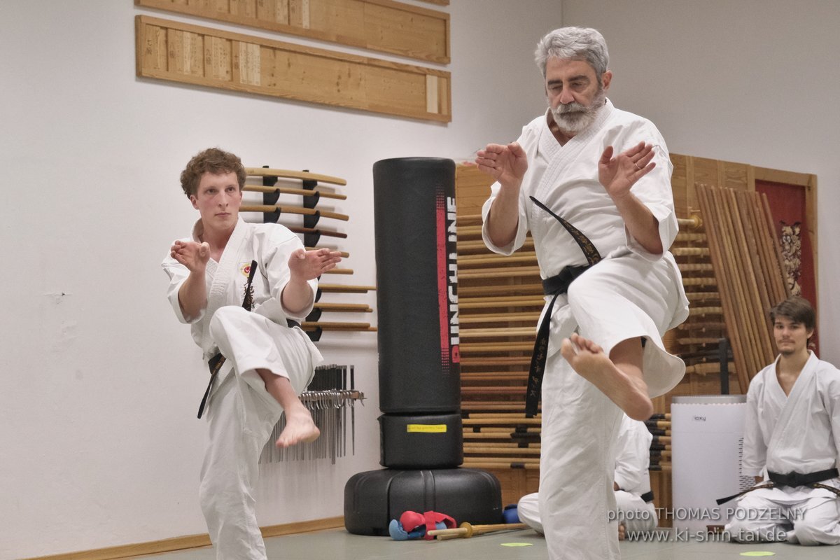 Karate und Kobudo Dan Prüfungen 4.12.2021 (Oliver, Horacio, Ramona, Christian)