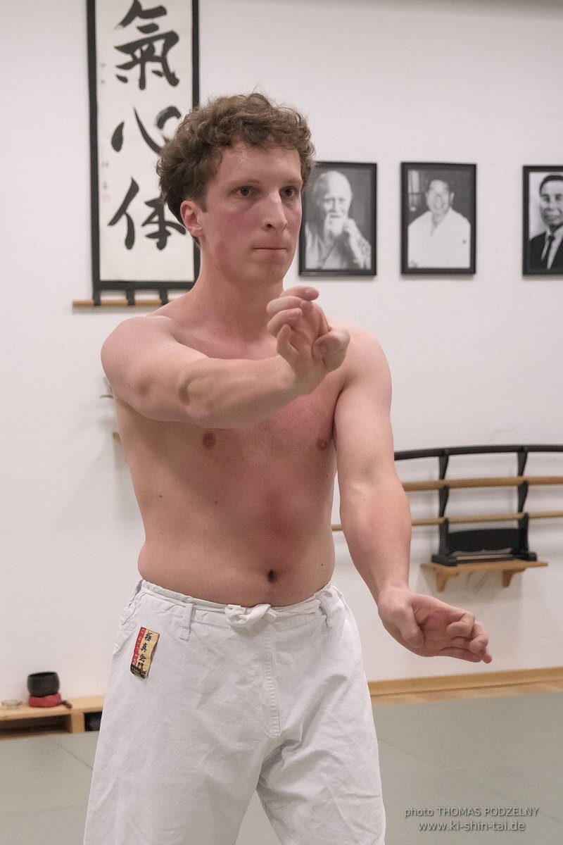 Karate und Kobudo Dan Prüfungen 4.12.2021 (Oliver, Horacio, Ramona, Christian)