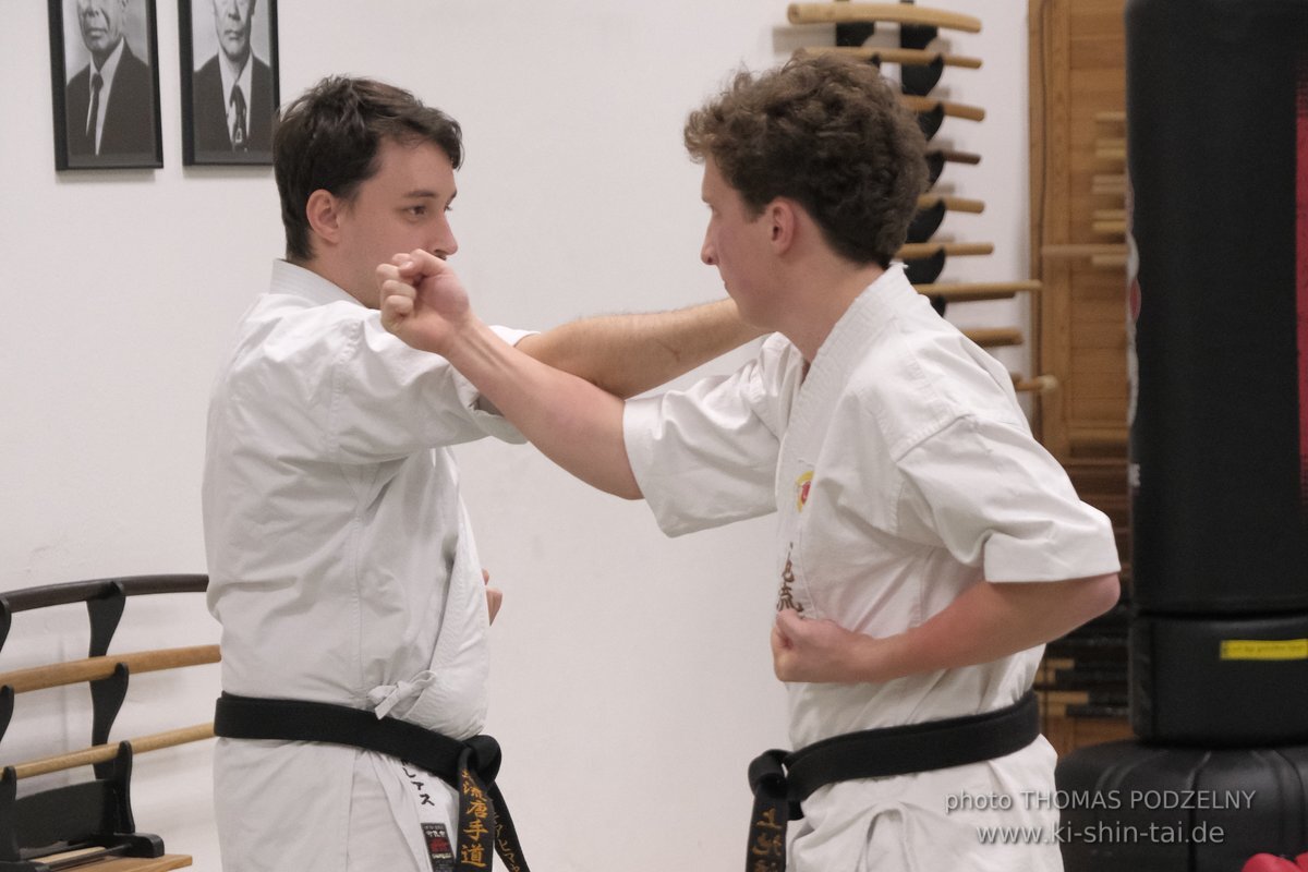 Karate und Kobudo Dan Prüfungen 4.12.2021 (Oliver, Horacio, Ramona, Christian)