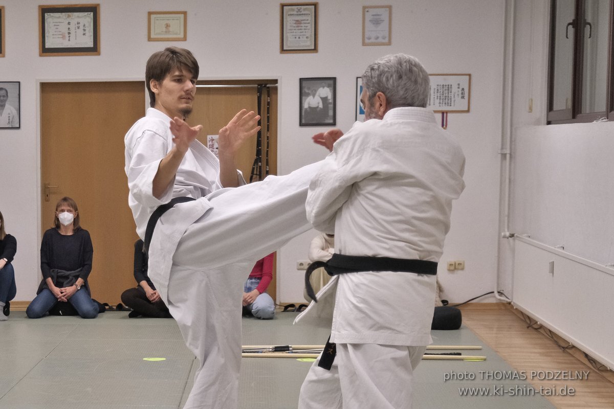 Karate und Kobudo Dan Prüfungen 4.12.2021 (Oliver, Horacio, Ramona, Christian)