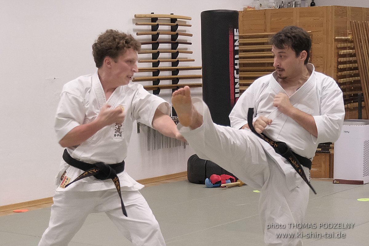 Karate und Kobudo Dan Prüfungen 4.12.2021 (Oliver, Horacio, Ramona, Christian)