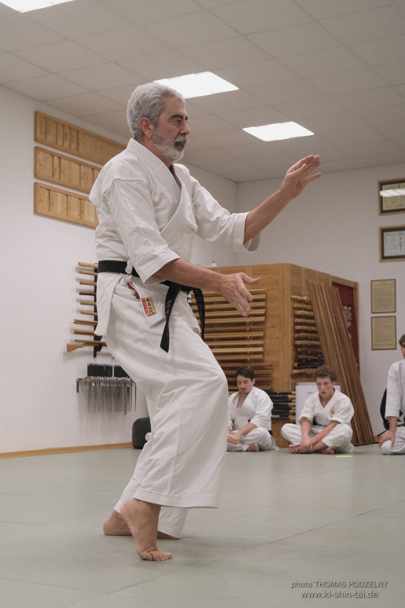 Karate und Kobudo Dan Prüfungen 4.12.2021 (Oliver, Horacio, Ramona, Christian)