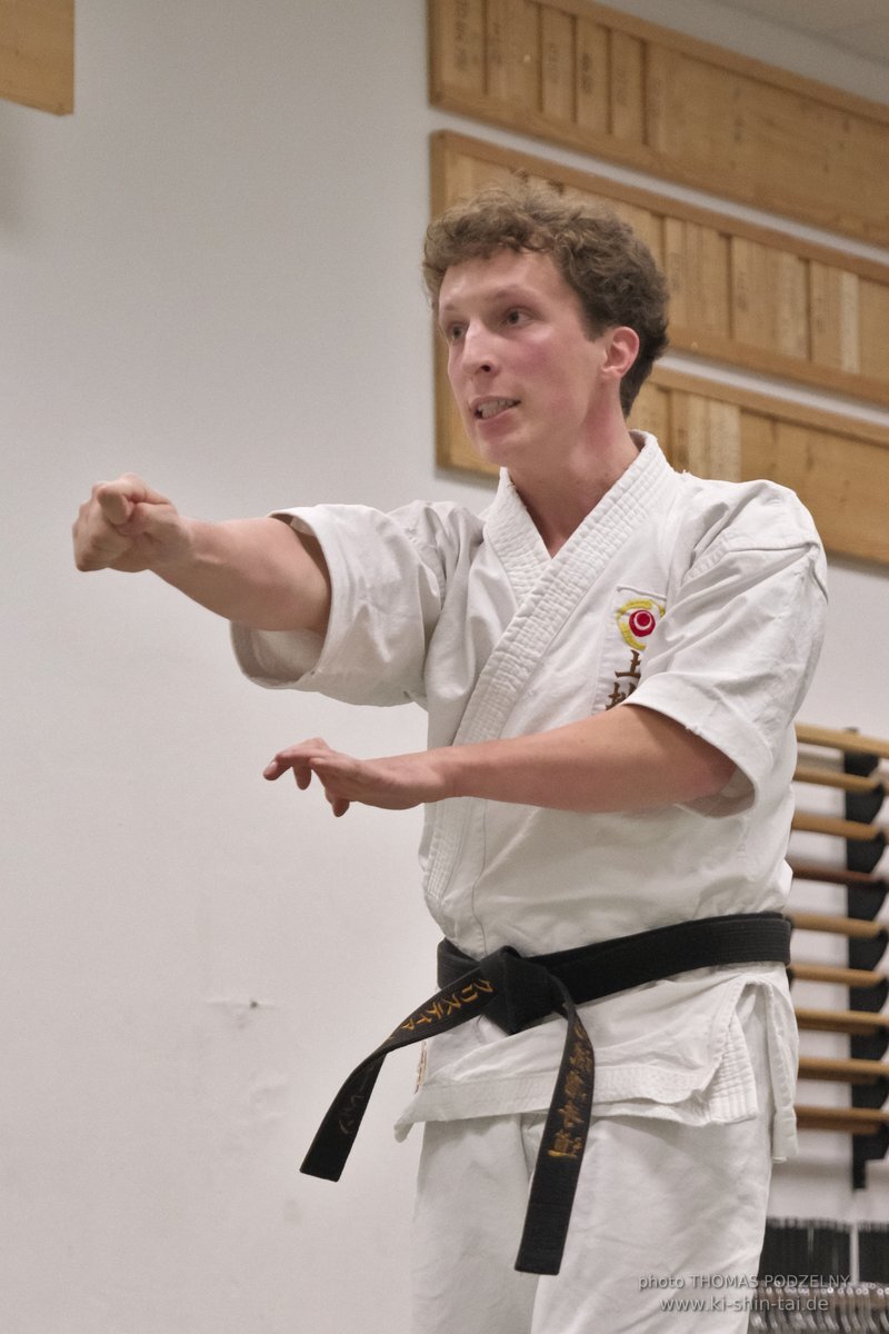 Karate und Kobudo Dan Prüfungen 4.12.2021 (Oliver, Horacio, Ramona, Christian)