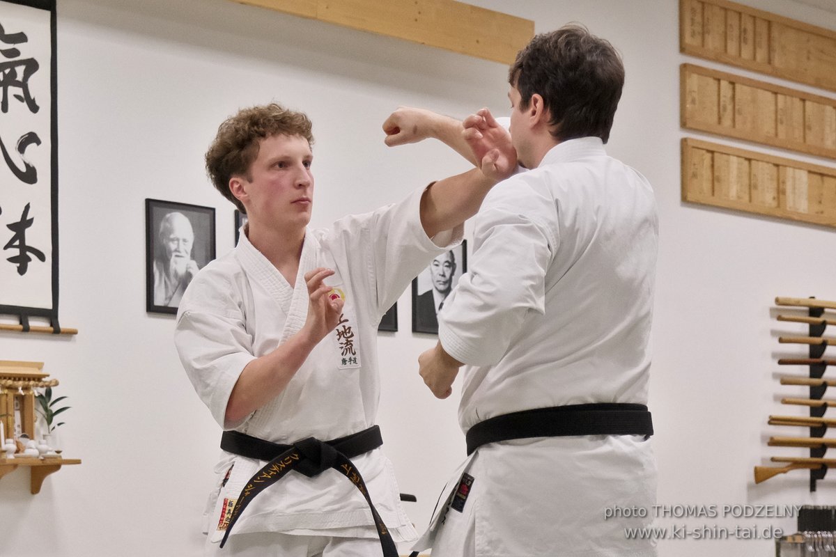 Karate und Kobudo Dan Prüfungen 4.12.2021 (Oliver, Horacio, Ramona, Christian)