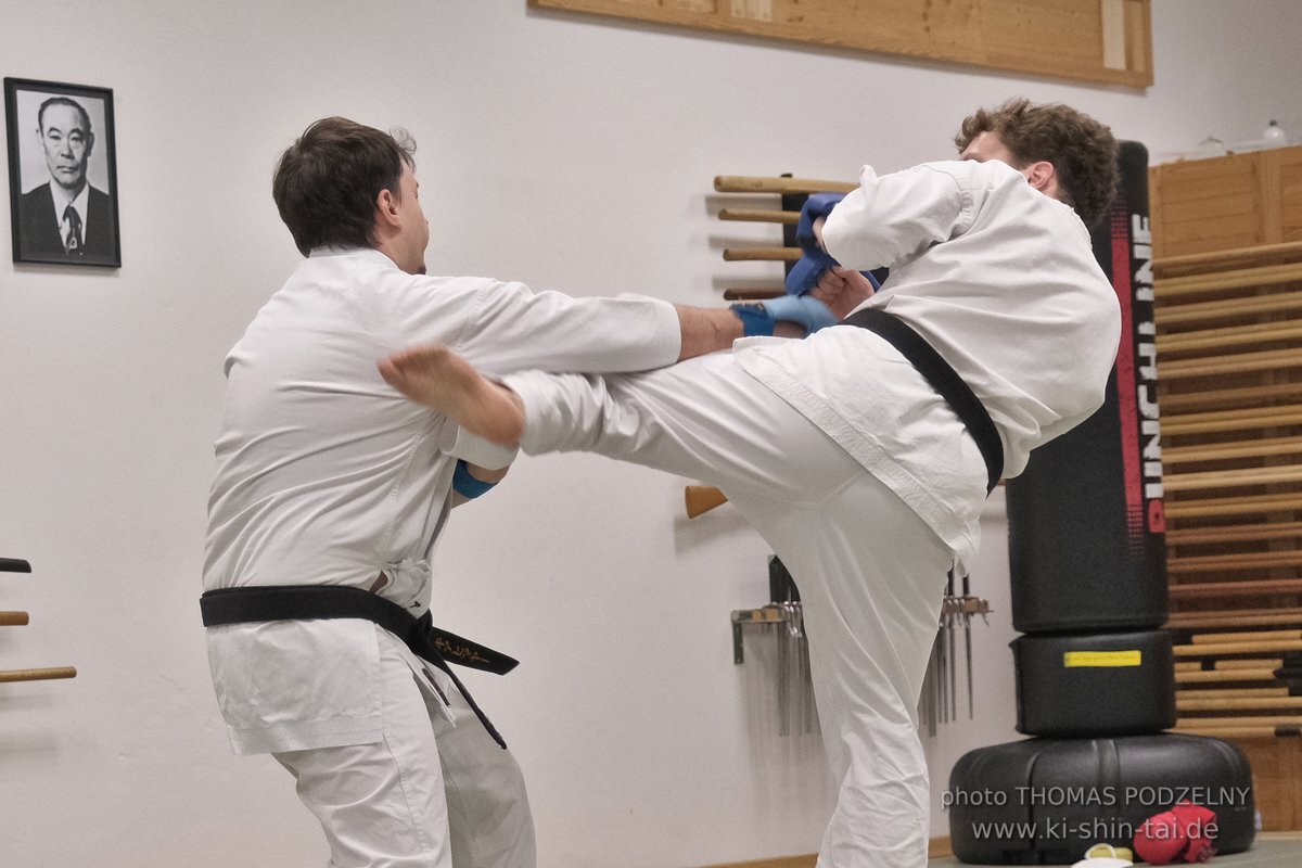 Karate und Kobudo Dan Prüfungen 4.12.2021 (Oliver, Horacio, Ramona, Christian)