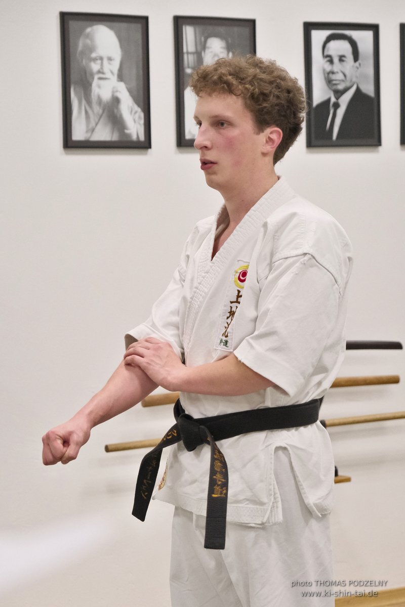 Karate und Kobudo Dan Prüfungen 4.12.2021 (Oliver, Horacio, Ramona, Christian)