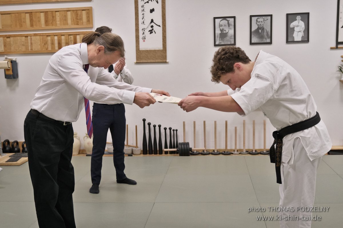 Karate und Kobudo Dan Prüfungen 4.12.2021 (Oliver, Horacio, Ramona, Christian)