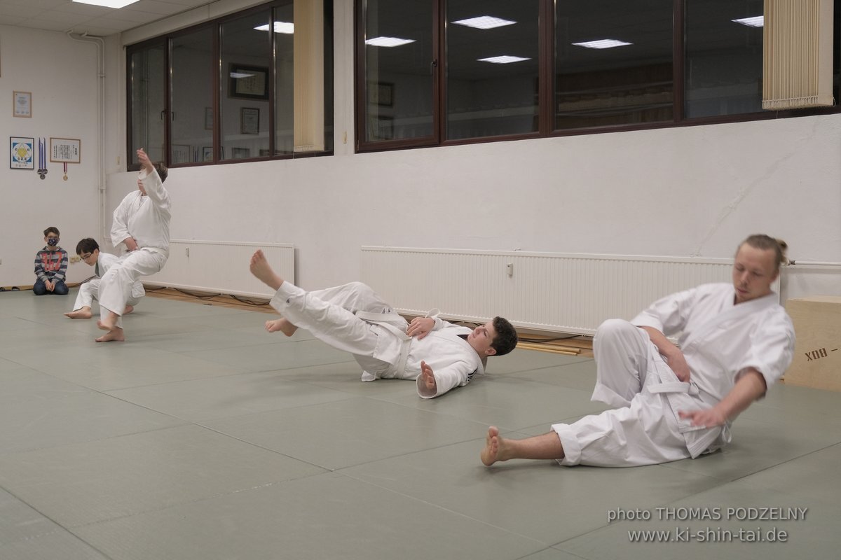 Aikido Kyu Prüfungen 12.12.2021 (Sebastian, Lukas, Alexander, Jan)