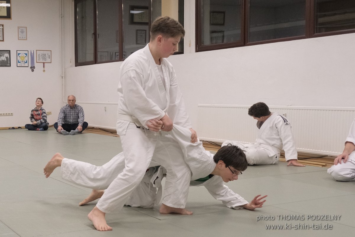 Aikido Kyu Prüfungen 12.12.2021 (Sebastian, Lukas, Alexander, Jan)
