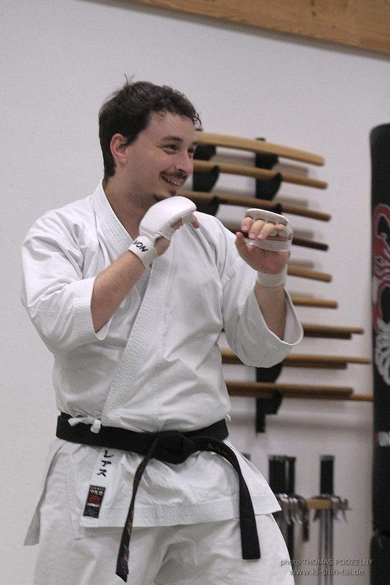 Kobudo und Karate Kyu und Dan Prüfungen 10.12.2022