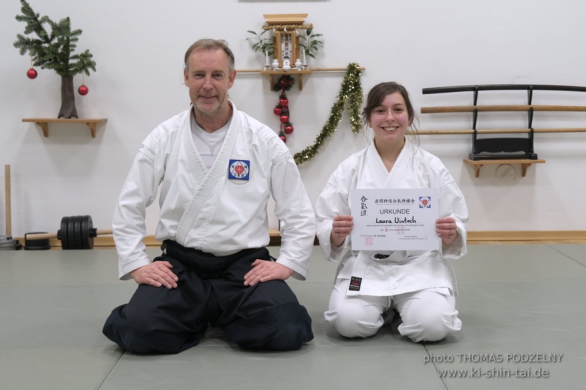 Aikido 6.Kyu Prüfung Laura Wintoch 8.12.2022