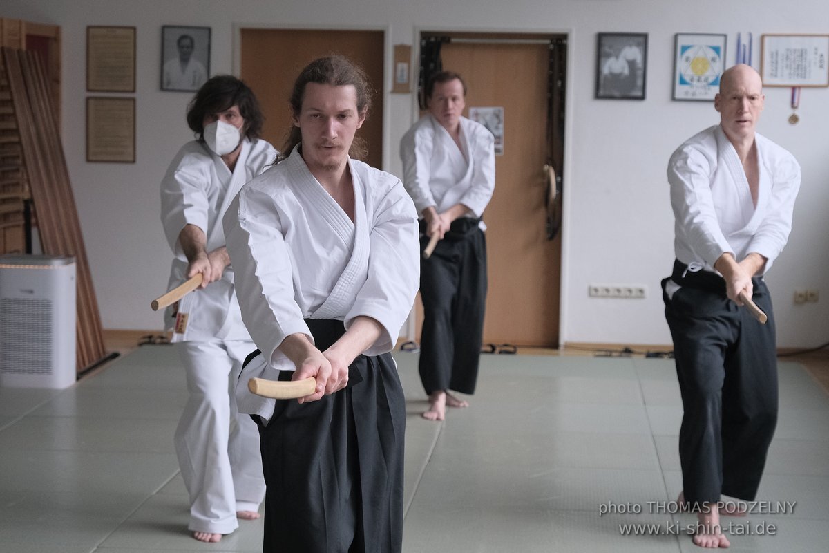 Aikido Intensiv (I) 2023 - Aiki Ken - Thomas Podzelny 5.Dan