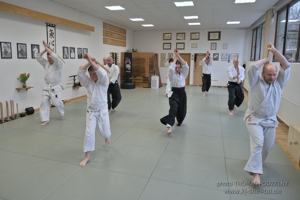 Aikido Intensiv (I) 2023 - Aiki Ken - Thomas Podzelny 5.Dan