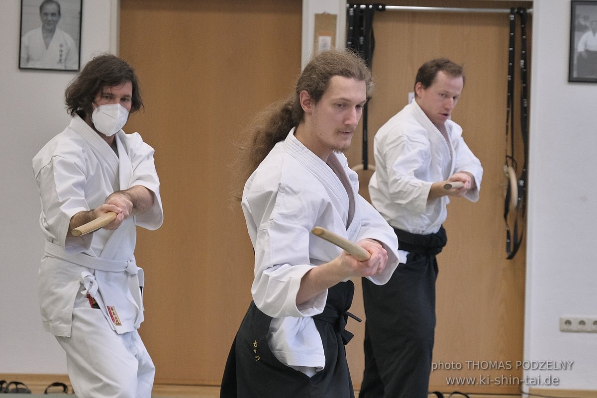 Aikido Intensiv (I) 2023 - Aiki Ken - Thomas Podzelny 5.Dan