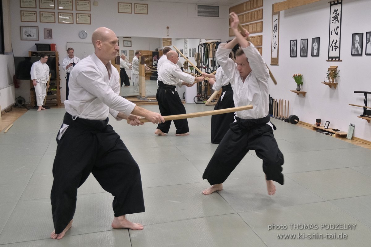 Aikido Intensiv (I) 2023 - Aiki Ken - Thomas Podzelny 5.Dan