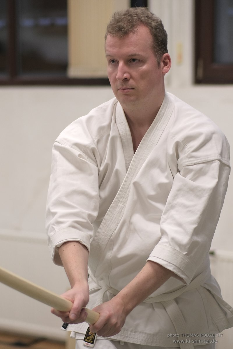 Aikido Intensiv (I) 2023 - Aiki Ken - Thomas Podzelny 5.Dan