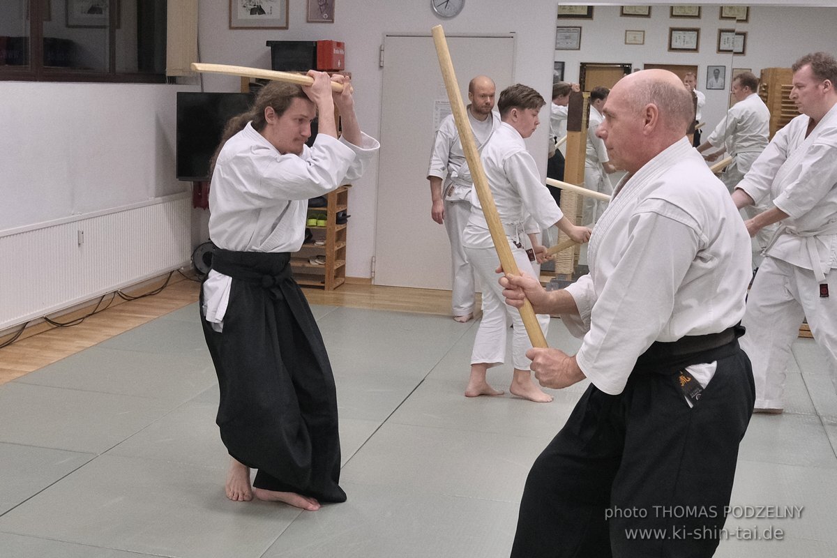 Aikido Intensiv (I) 2023 - Aiki Ken - Thomas Podzelny 5.Dan