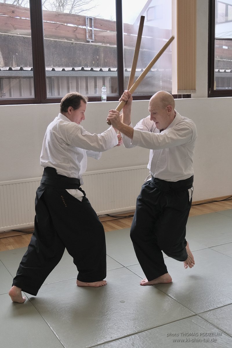 Aikido Intensiv (I) 2023 - Aiki Ken - Thomas Podzelny 5.Dan