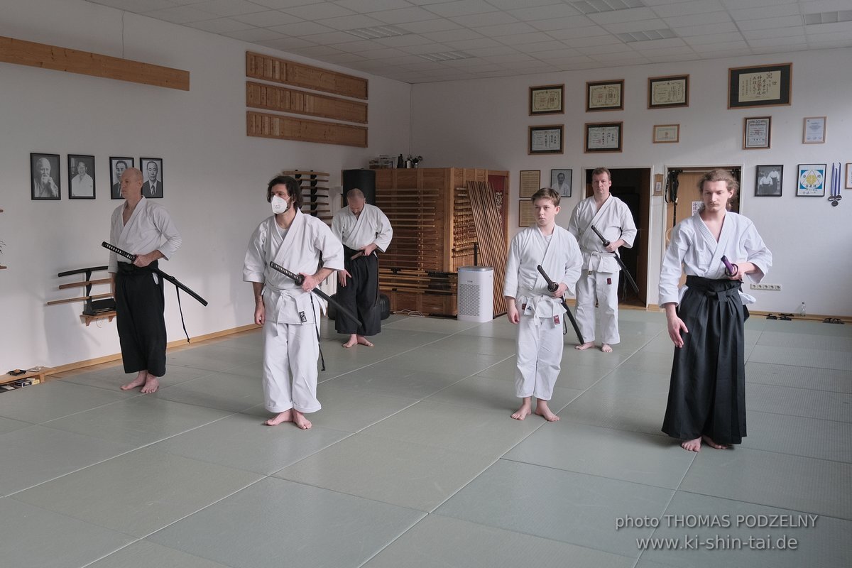 Aikido Intensiv (I) 2023 - Aiki Ken - Thomas Podzelny 5.Dan