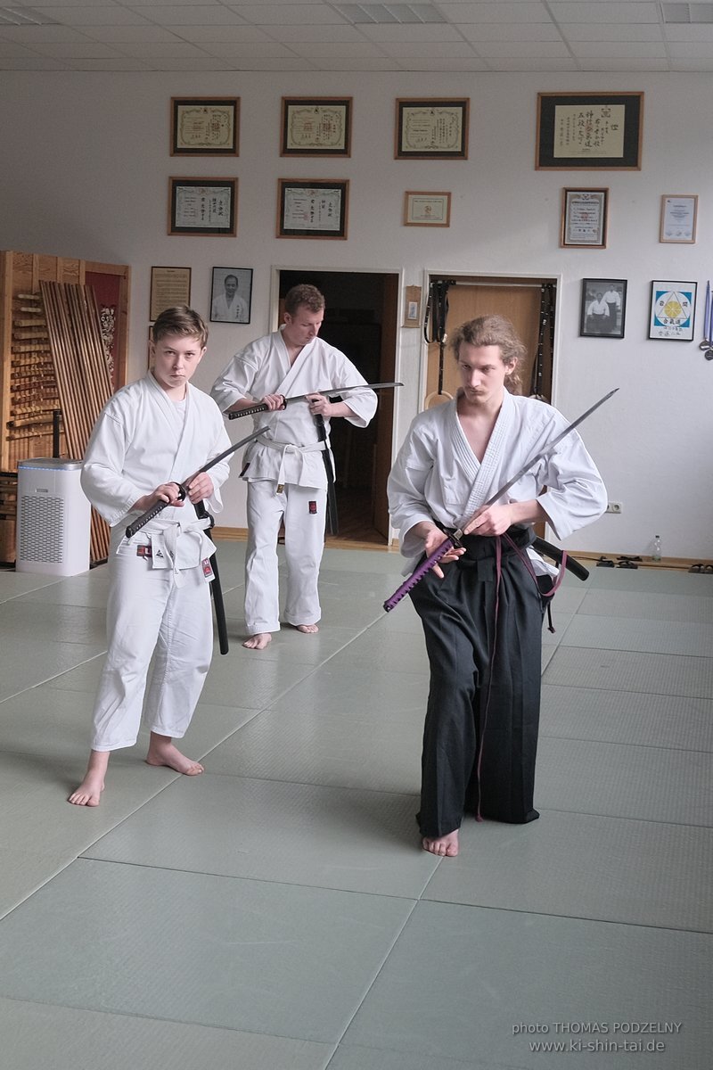 Aikido Intensiv (I) 2023 - Aiki Ken - Thomas Podzelny 5.Dan