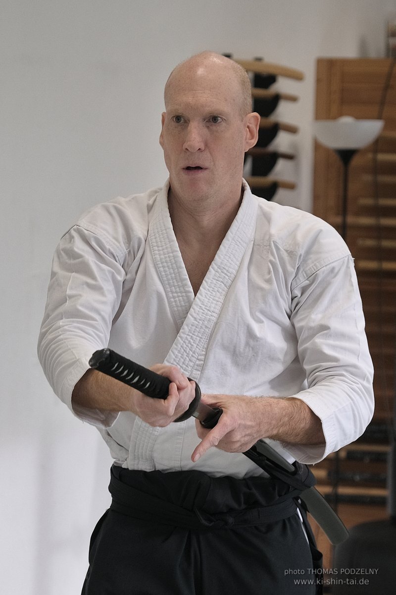 Aikido Intensiv (I) 2023 - Aiki Ken - Thomas Podzelny 5.Dan