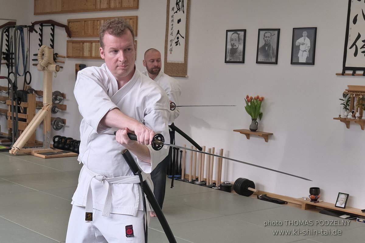 Aikido Intensiv (I) 2023 - Aiki Ken - Thomas Podzelny 5.Dan