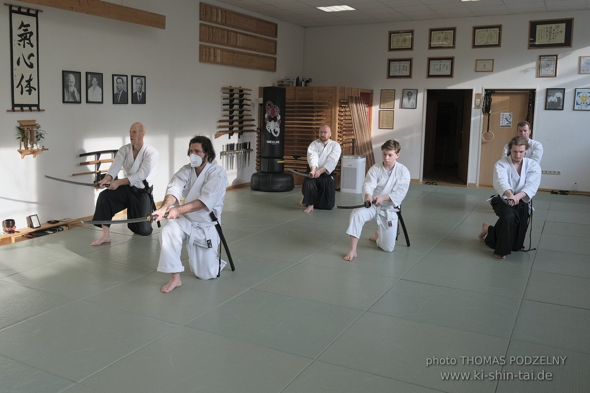 Aikido Intensiv (I) 2023 - Aiki Ken - Thomas Podzelny 5.Dan