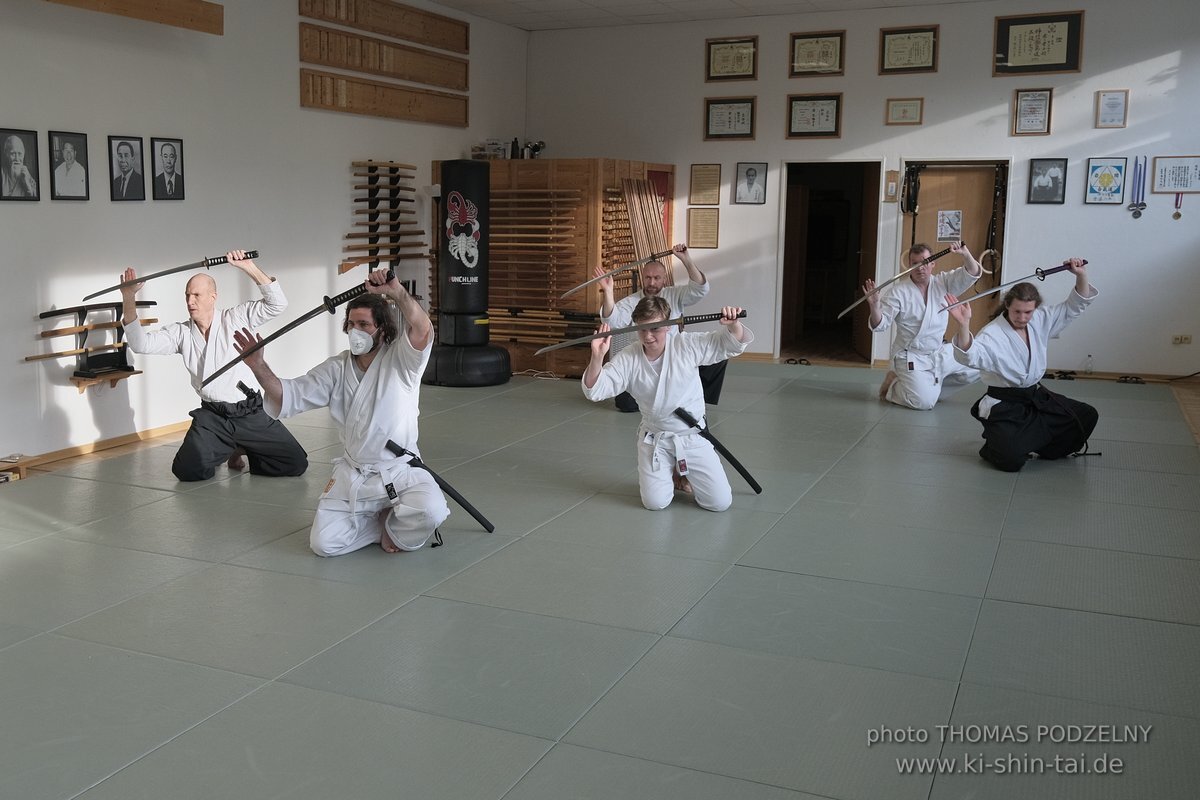 Aikido Intensiv (I) 2023 - Aiki Ken - Thomas Podzelny 5.Dan