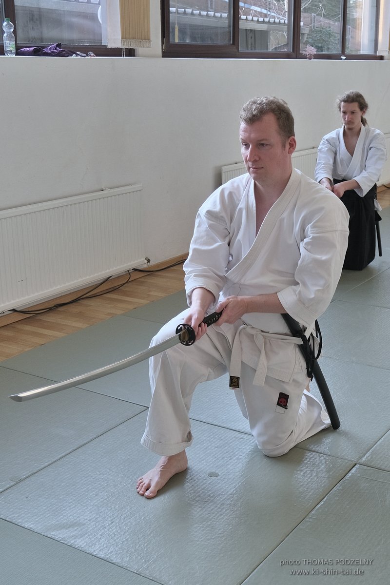 Aikido Intensiv (I) 2023 - Aiki Ken - Thomas Podzelny 5.Dan