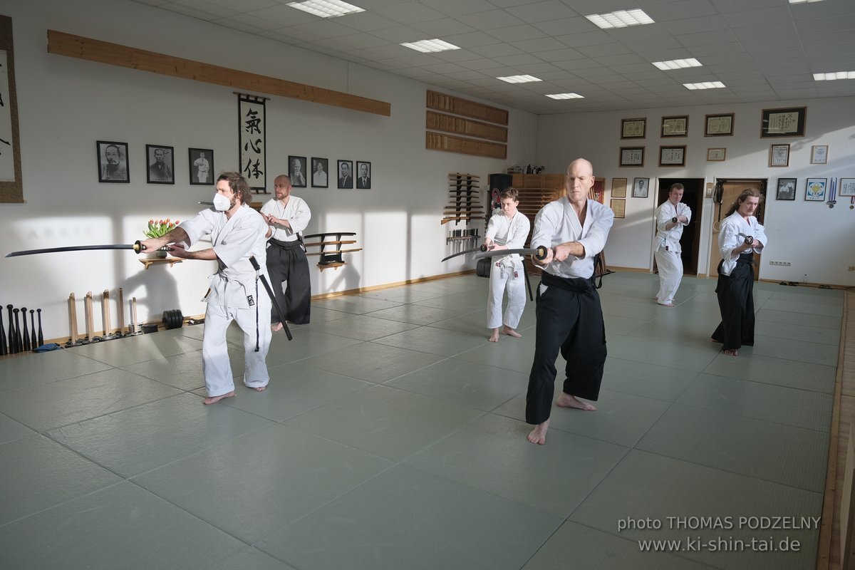 Aikido Intensiv (I) 2023 - Aiki Ken - Thomas Podzelny 5.Dan