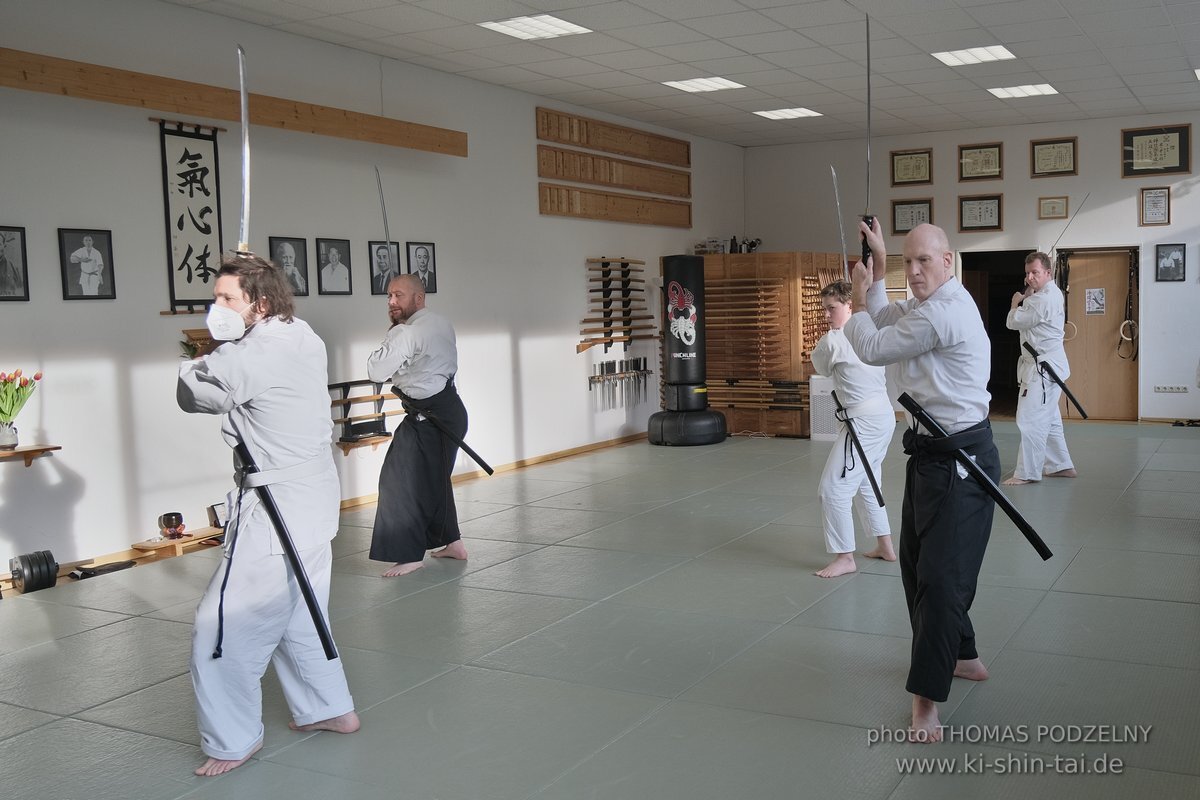 Aikido Intensiv (I) 2023 - Aiki Ken - Thomas Podzelny 5.Dan