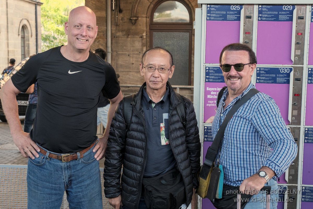 Ryukyu Kobudo Lehrgang mit Kaicho Hiroshi Akamine 9.Dan aus Okinawa in Erlangen 8.-11.9.2022