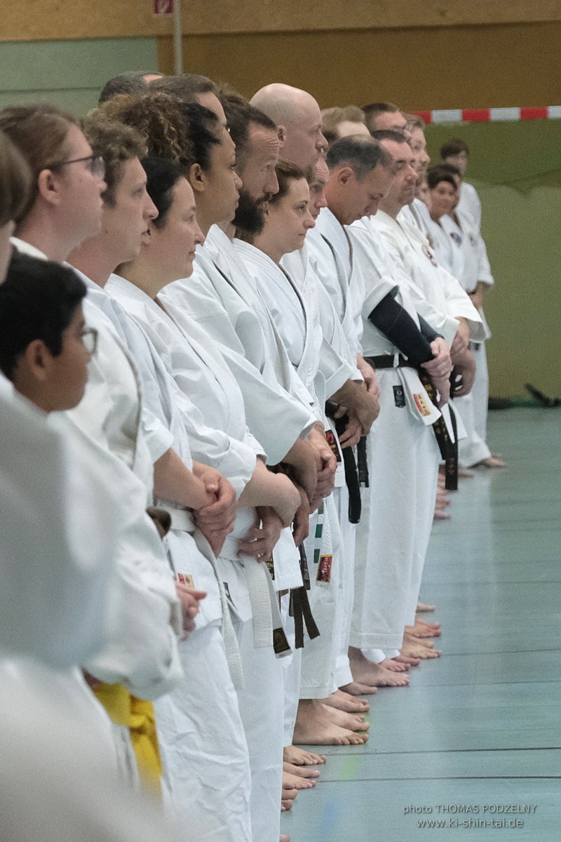 Ryukyu Kobudo Lehrgang mit Kaicho Hiroshi Akamine 9.Dan aus Okinawa in Erlangen 8.-11.9.2022