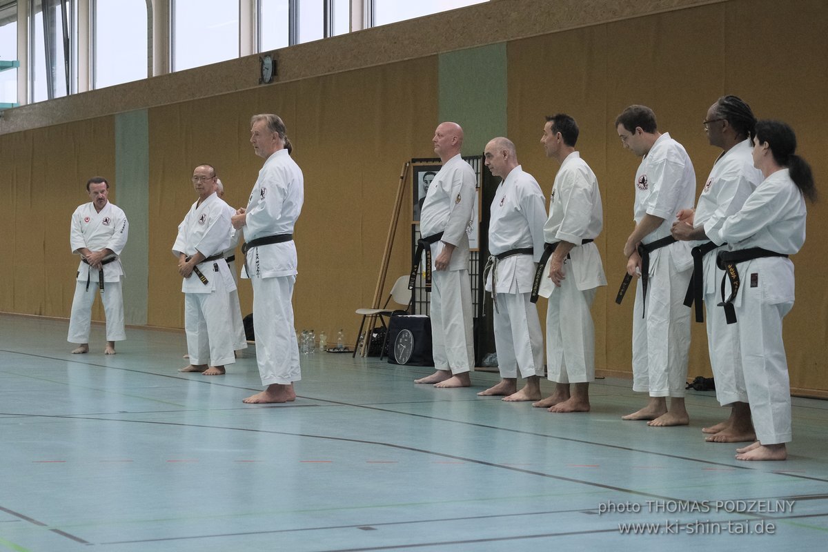 Ryukyu Kobudo Lehrgang mit Kaicho Hiroshi Akamine 9.Dan aus Okinawa in Erlangen 8.-11.9.2022