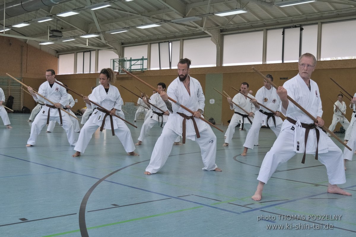 Ryukyu Kobudo Lehrgang mit Kaicho Hiroshi Akamine 9.Dan aus Okinawa in Erlangen 8.-11.9.2022