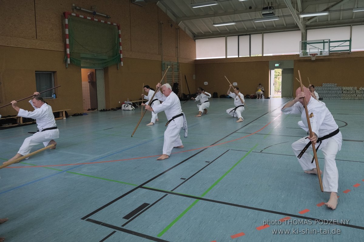 Ryukyu Kobudo Lehrgang mit Kaicho Hiroshi Akamine 9.Dan aus Okinawa in Erlangen 8.-11.9.2022