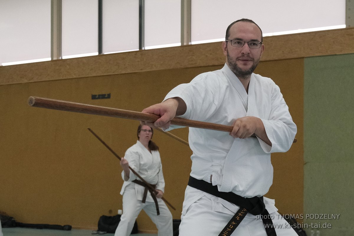 Ryukyu Kobudo Lehrgang mit Kaicho Hiroshi Akamine 9.Dan aus Okinawa in Erlangen 8.-11.9.2022