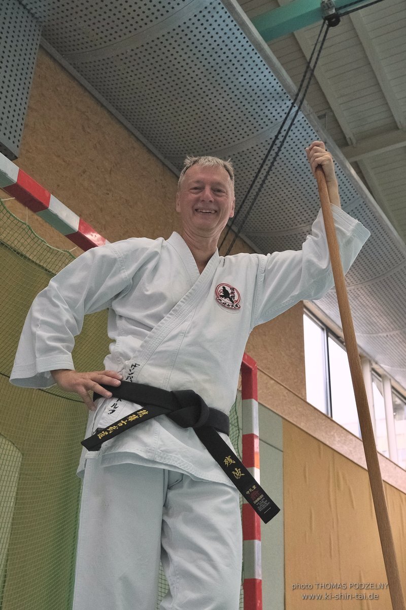 Ryukyu Kobudo Lehrgang mit Kaicho Hiroshi Akamine 9.Dan aus Okinawa in Erlangen 8.-11.9.2022