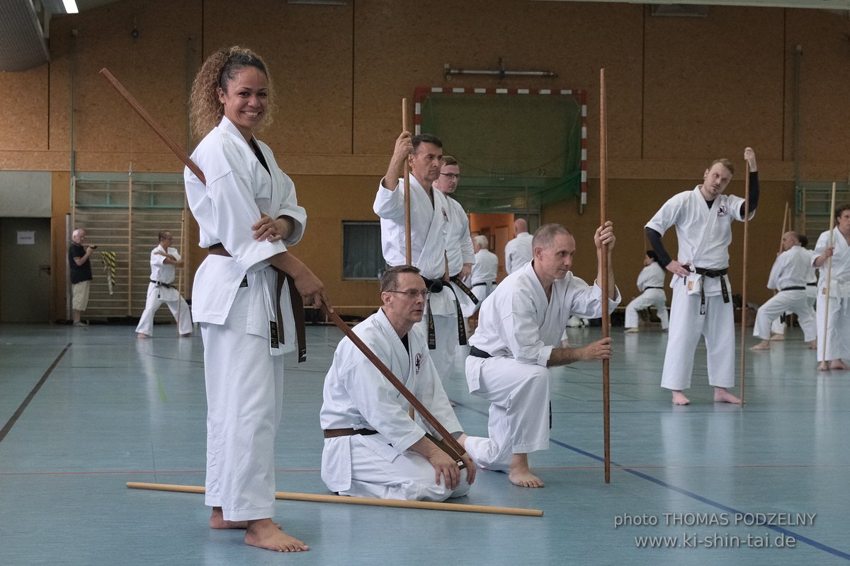 Ryukyu Kobudo Lehrgang mit Kaicho Hiroshi Akamine 9.Dan aus Okinawa in Erlangen 8.-11.9.2022