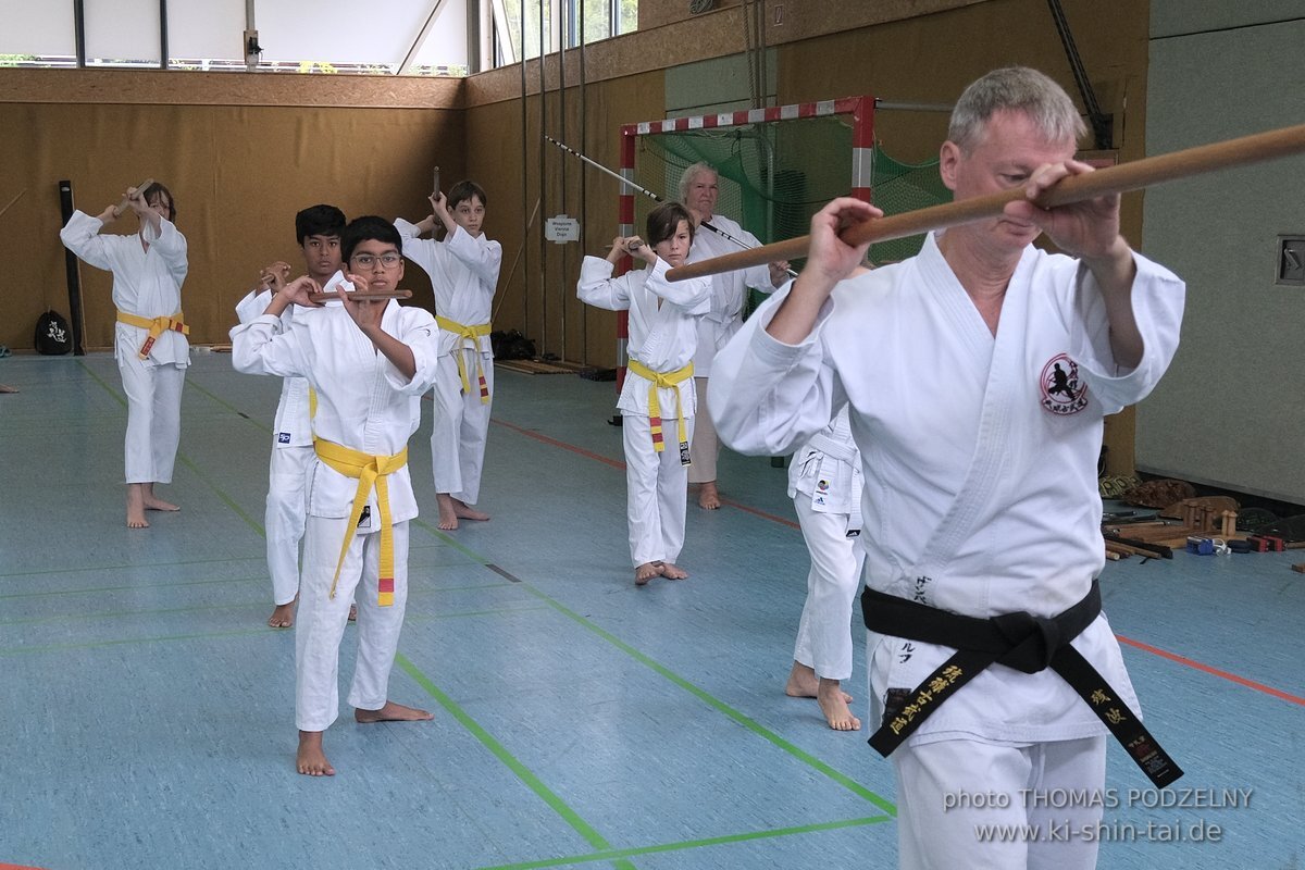 Ryukyu Kobudo Lehrgang mit Kaicho Hiroshi Akamine 9.Dan aus Okinawa in Erlangen 8.-11.9.2022