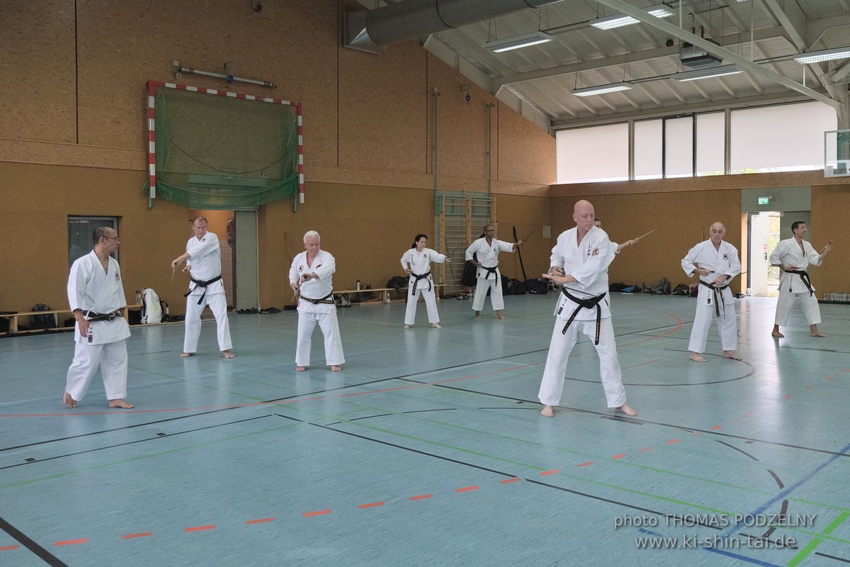 Ryukyu Kobudo Lehrgang mit Kaicho Hiroshi Akamine 9.Dan aus Okinawa in Erlangen 8.-11.9.2022