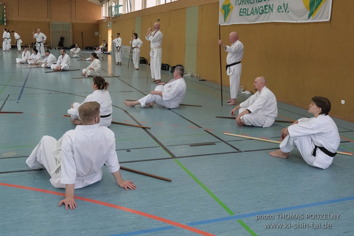 Ryukyu Kobudo Lehrgang mit Kaicho Hiroshi Akamine 9.Dan aus Okinawa in Erlangen 8.-11.9.2022