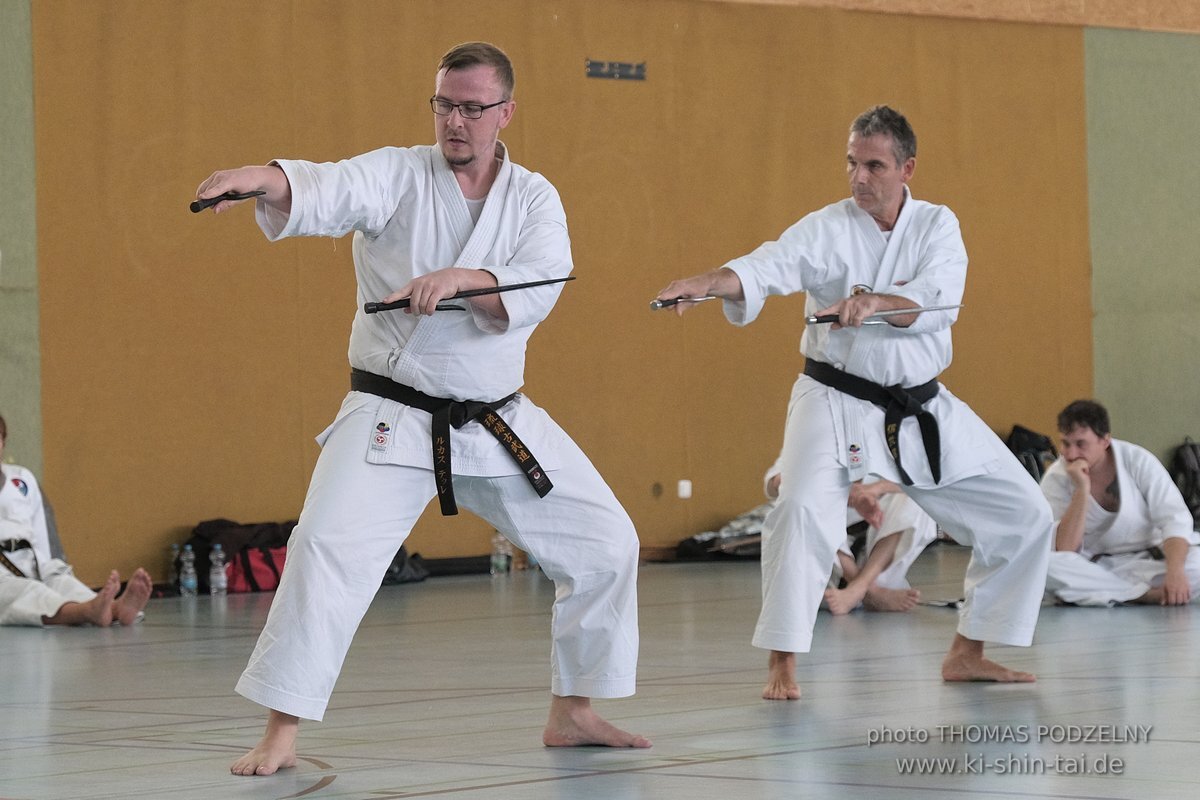 Ryukyu Kobudo Lehrgang mit Kaicho Hiroshi Akamine 9.Dan aus Okinawa in Erlangen 8.-11.9.2022