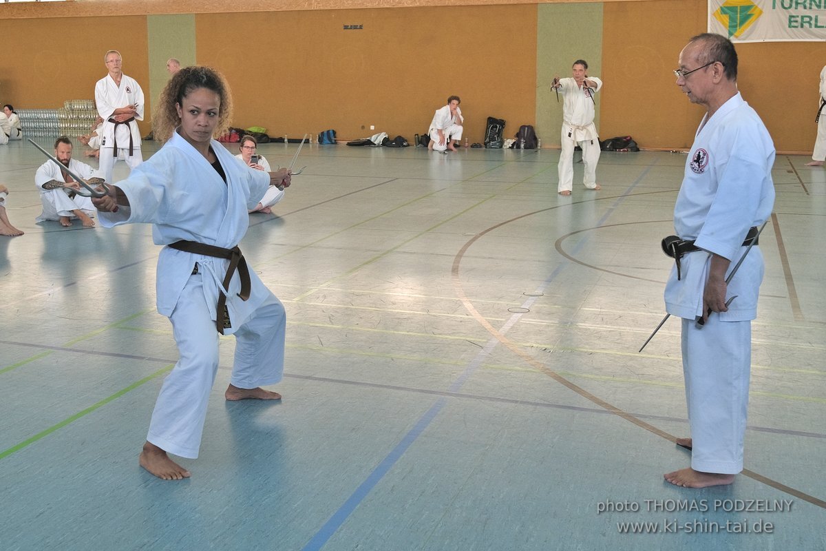 Ryukyu Kobudo Lehrgang mit Kaicho Hiroshi Akamine 9.Dan aus Okinawa in Erlangen 8.-11.9.2022